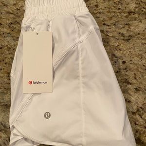 Lululemon shorts size 4! NWT🙃